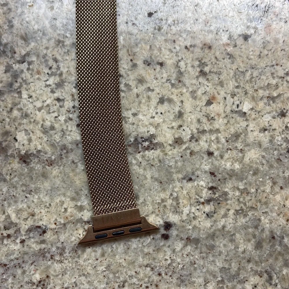 Delilah Purple Silicone Apple Watch Band 38mm 40mm 41mm Rose Gold Mesh Band